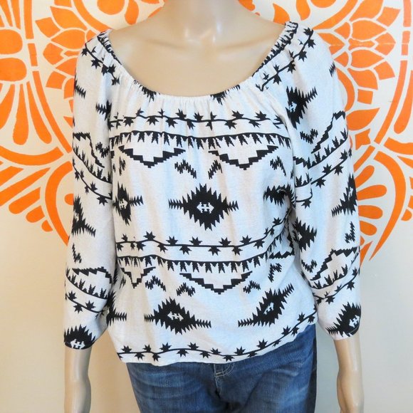 BB Dakota Tops - B.B. Dakota South West Batwing Blouse XS